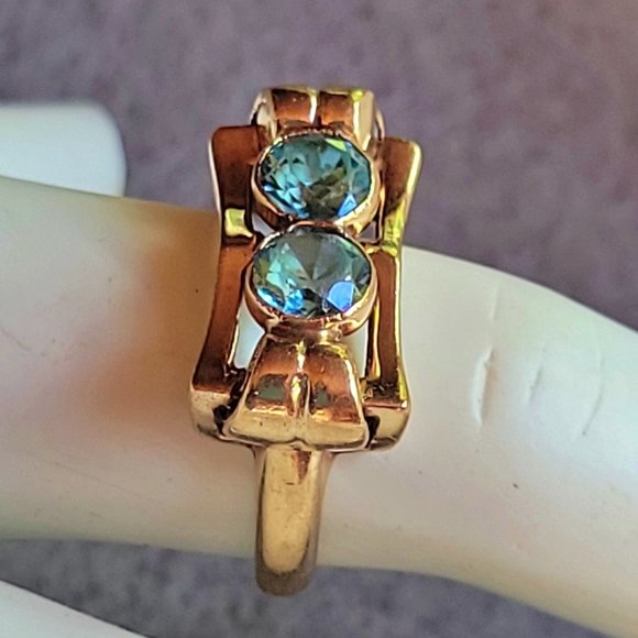 10K Solid Gold Aquamarine Ring - Picture 3 of 5
